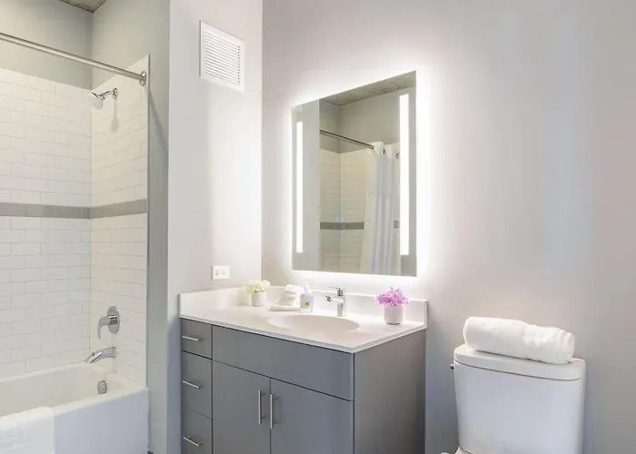 Sophisticated 3br - New Modern And Luxurious Apartamento *